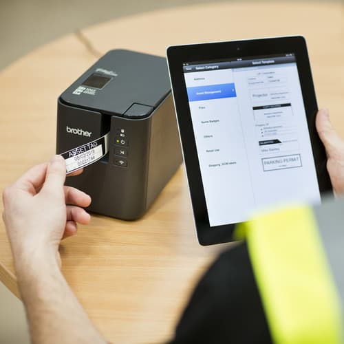 Brother PT-P950NW Imprimante d'étiquettes laminées avec connectivité réseau