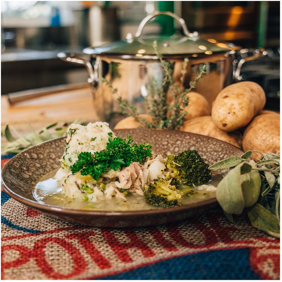 MOSAIC Stainless Steel Dutch Oven with Glass Lid | Home Hardware