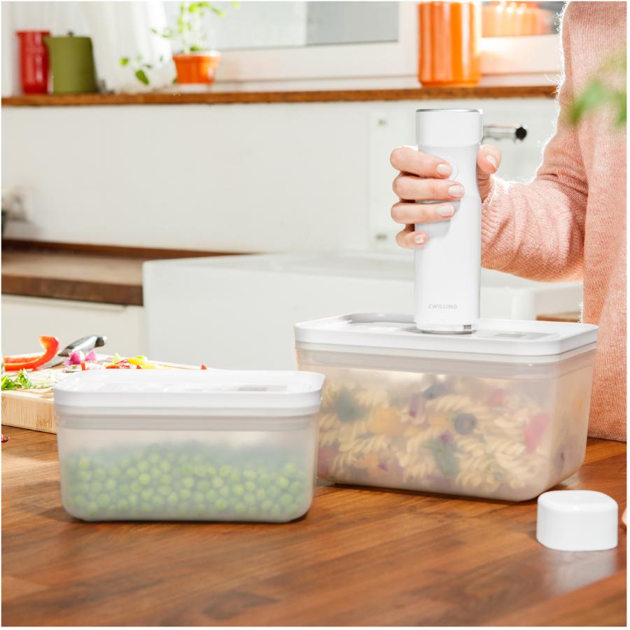 ZWILLING Fresh & Save Medium Vacuum Plastic Food Storage Container