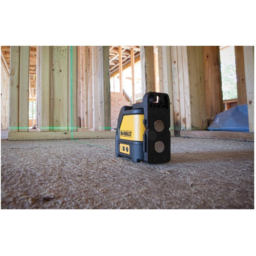DeWalt DW0811 360-Degree Line Laser Level - Self-Leveling Cross Line Laser, 30m Range, +/-4mm Accuracy | Simulates Rotary Laser For Indoor Layout
