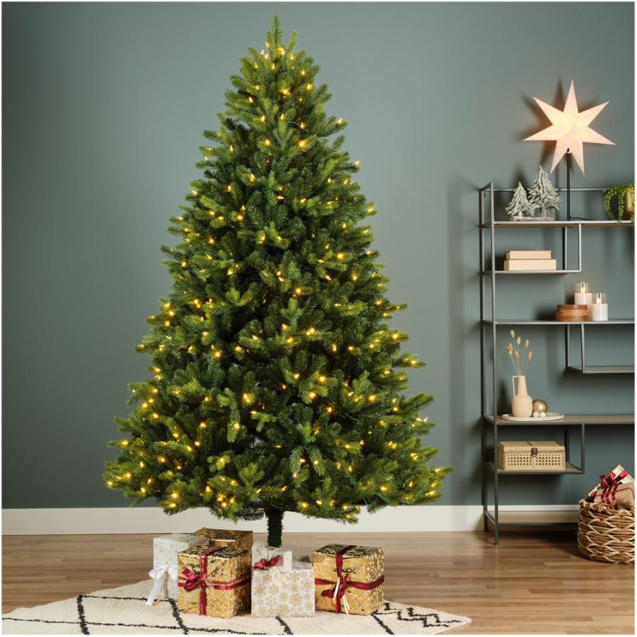 INSTYLE HOLIDAY 7.5' Freiburg Christmas Tree | Home Hardware