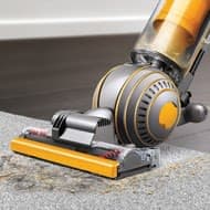 Vacuums & Steam Cleaners 