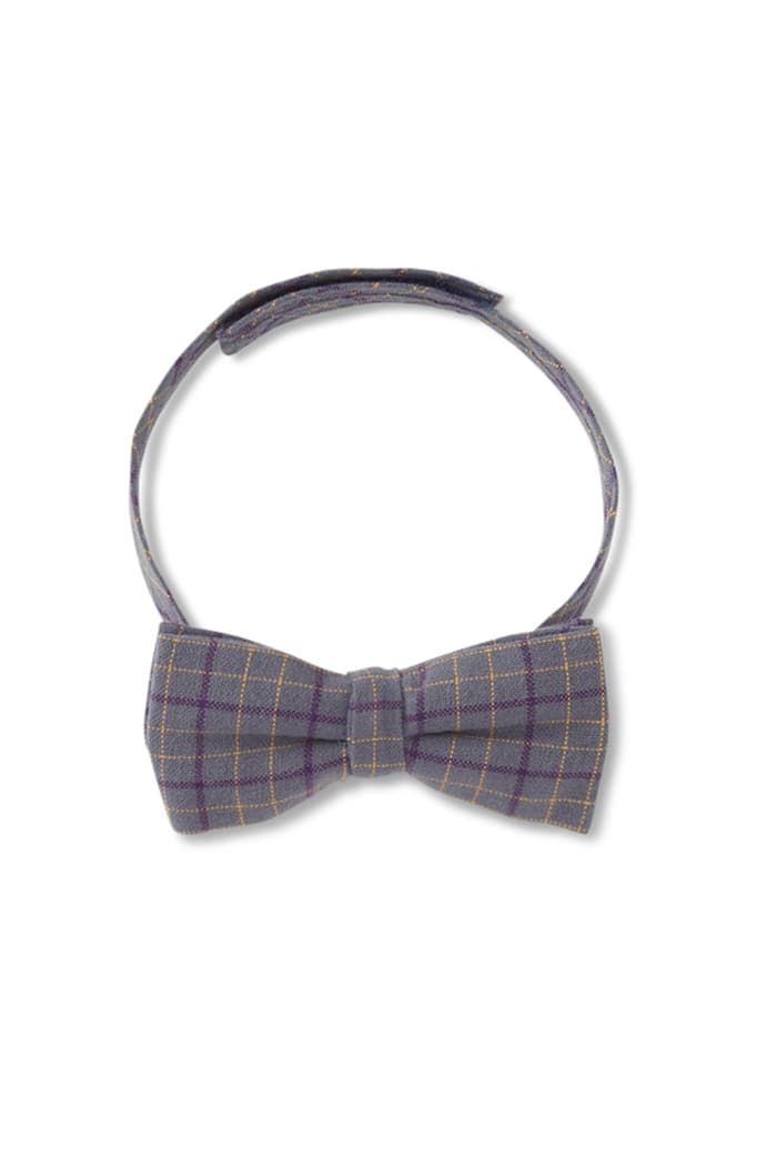 Front view of Plaid Bow Tie 