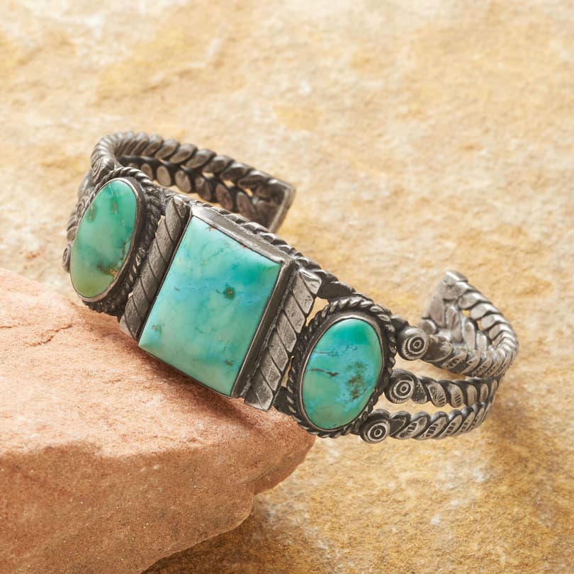 VINTAGE NEVADA TURQUOISE CUFF view 1