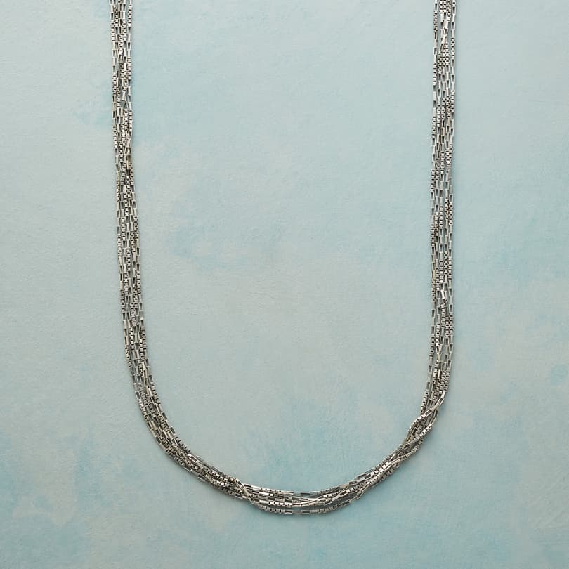 SONGLINES NECKLACE view 1