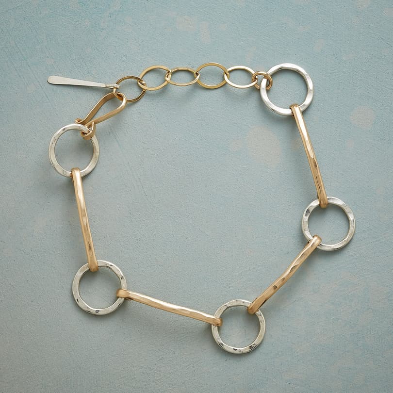 LINKS AND RINGS BRACELET view 1