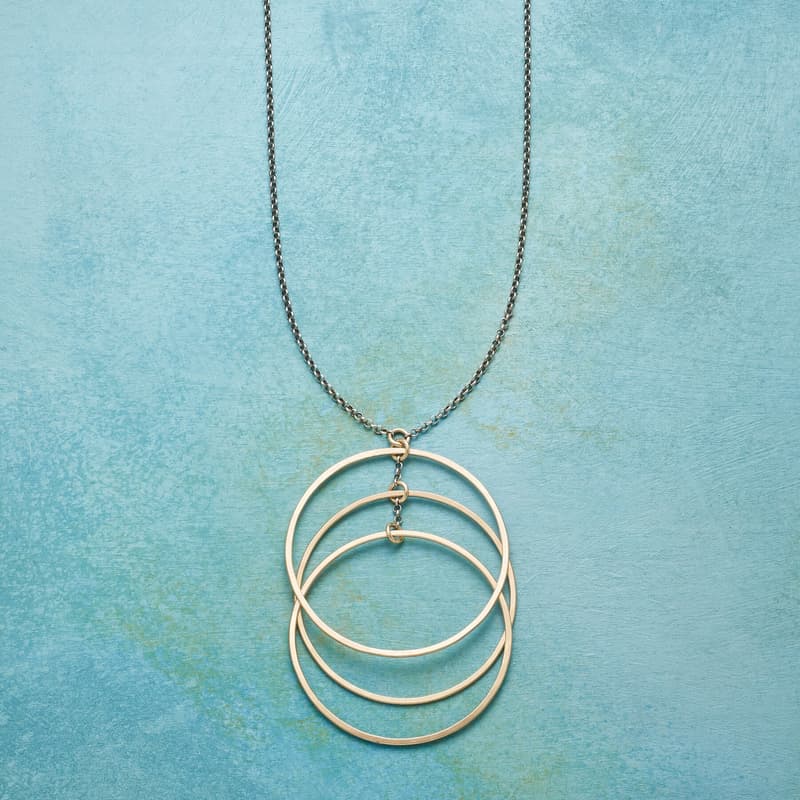 SONIC CIRCLES NECKLACE view 1