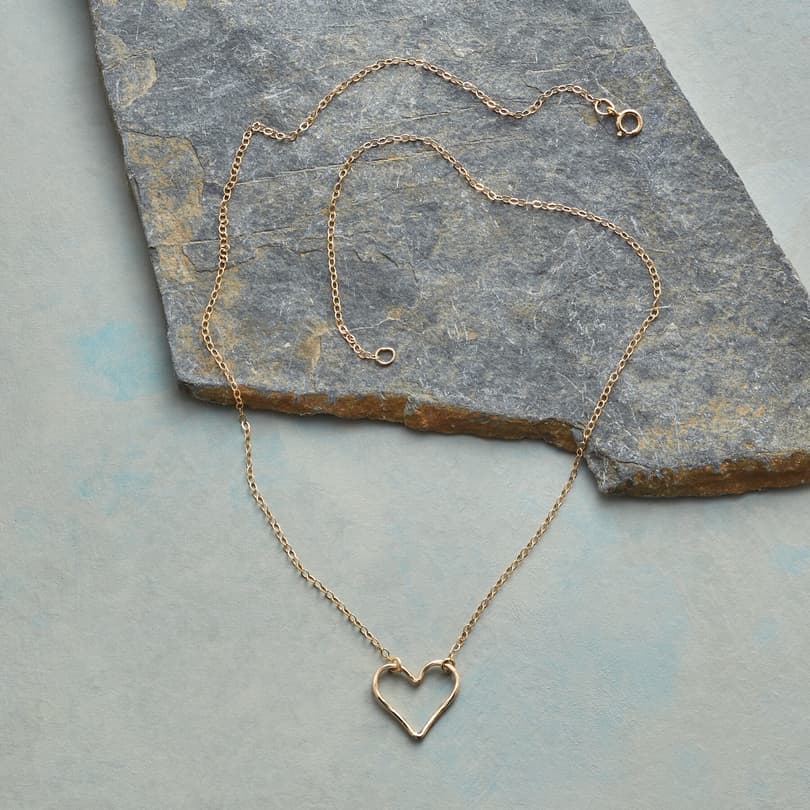 PURE HEART NECKLACE view 1