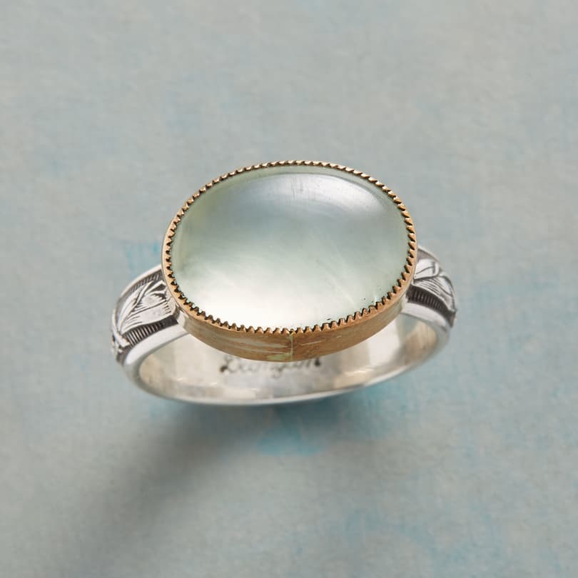SCROLLED PREHNITE RING view 1