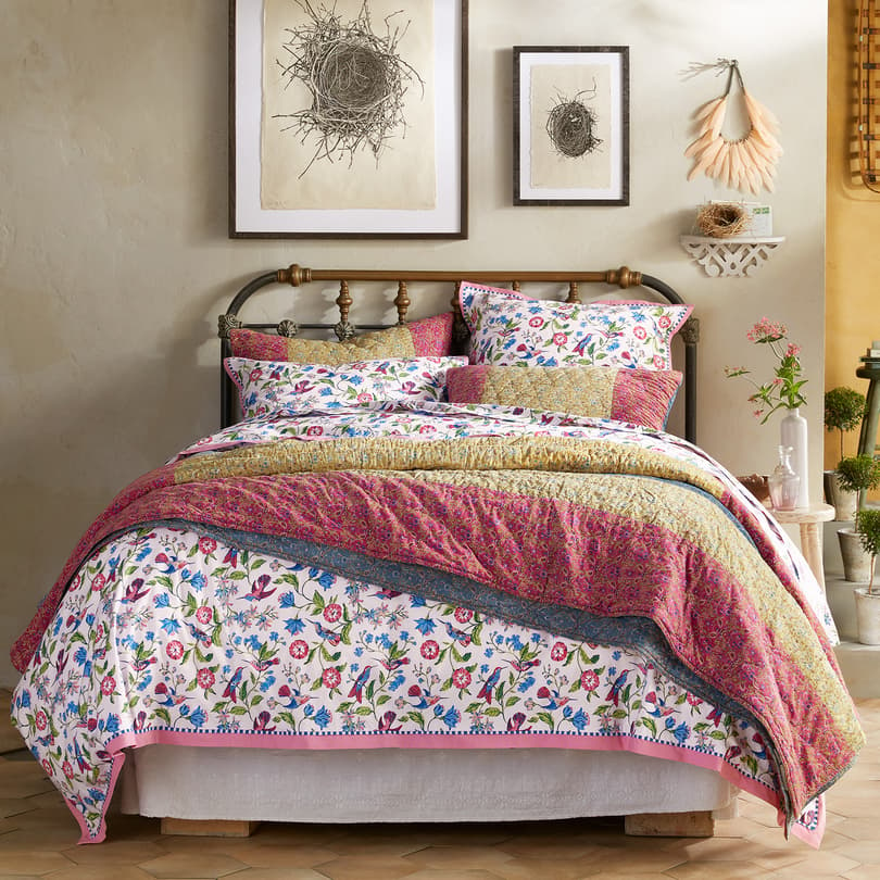 Hummingbird Beauty Duvet Cover View 2