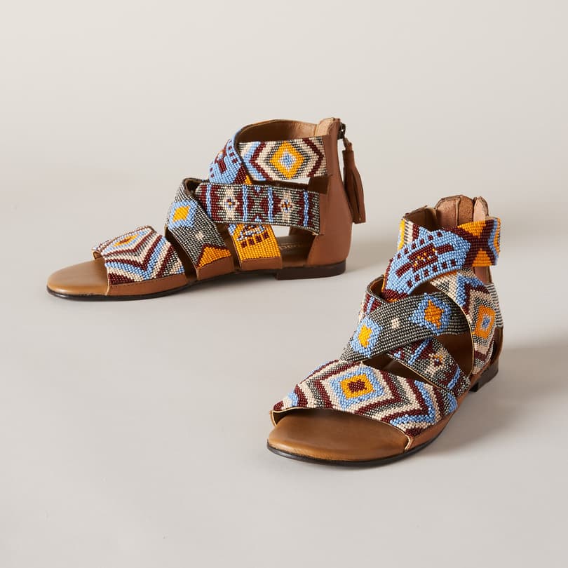 Mauri sandals store