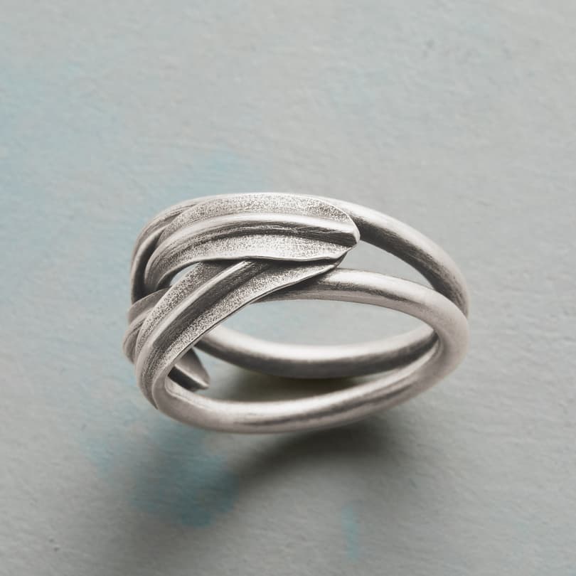 BRAIDED LEAVES RING view 1