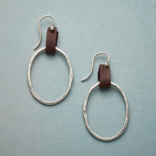 LOOPED EARRINGS view 1