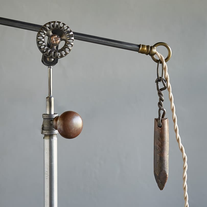 HUMBOLT TABLE LAMP view 2