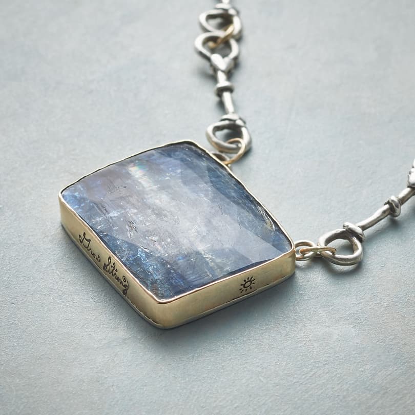 LIVE EACH MOMENT NECKLACE view 3