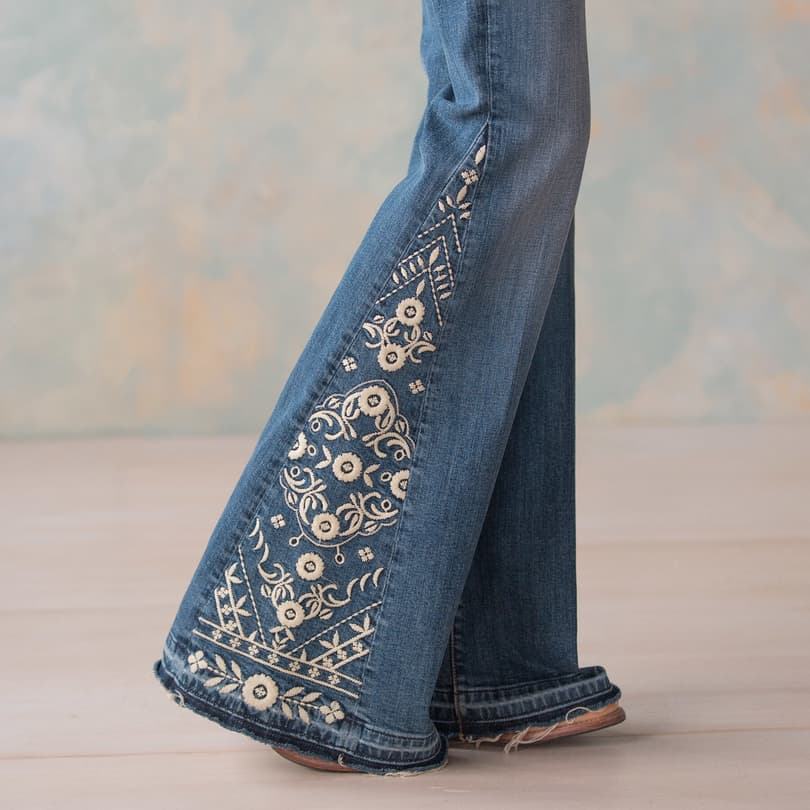 FARRAH SPRINGBEAUTY JEANS BY DRIFTWOOD view 5