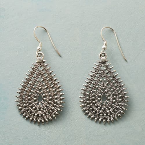 GEETA EARRINGS view 1