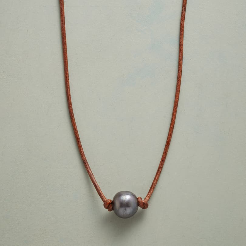 PEARL ISLAND NECKLACE view 1