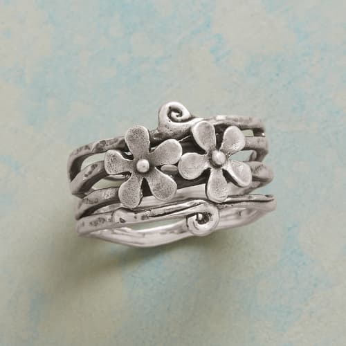 RAMBLING ROSE RING view 1