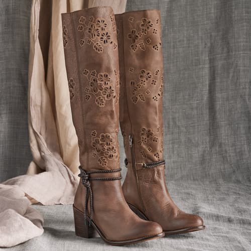 Tall boots for fall on sale 218