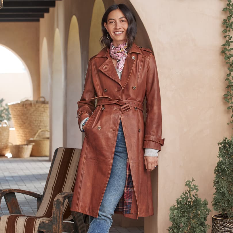 THE TOÉ AVIGNON TRENCH COAT-