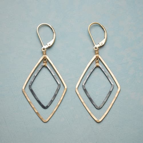 TWO OF DIAMONDS EARRINGS view 1