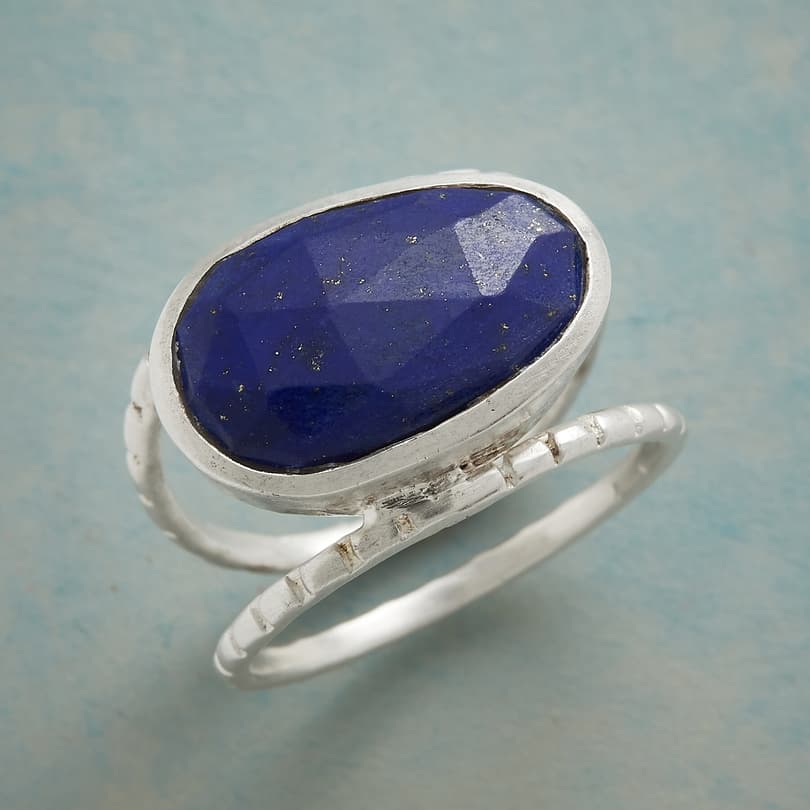 BLUE BETWEEN RING view 1