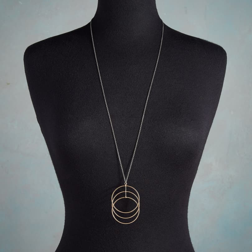 SONIC CIRCLES NECKLACE view 2