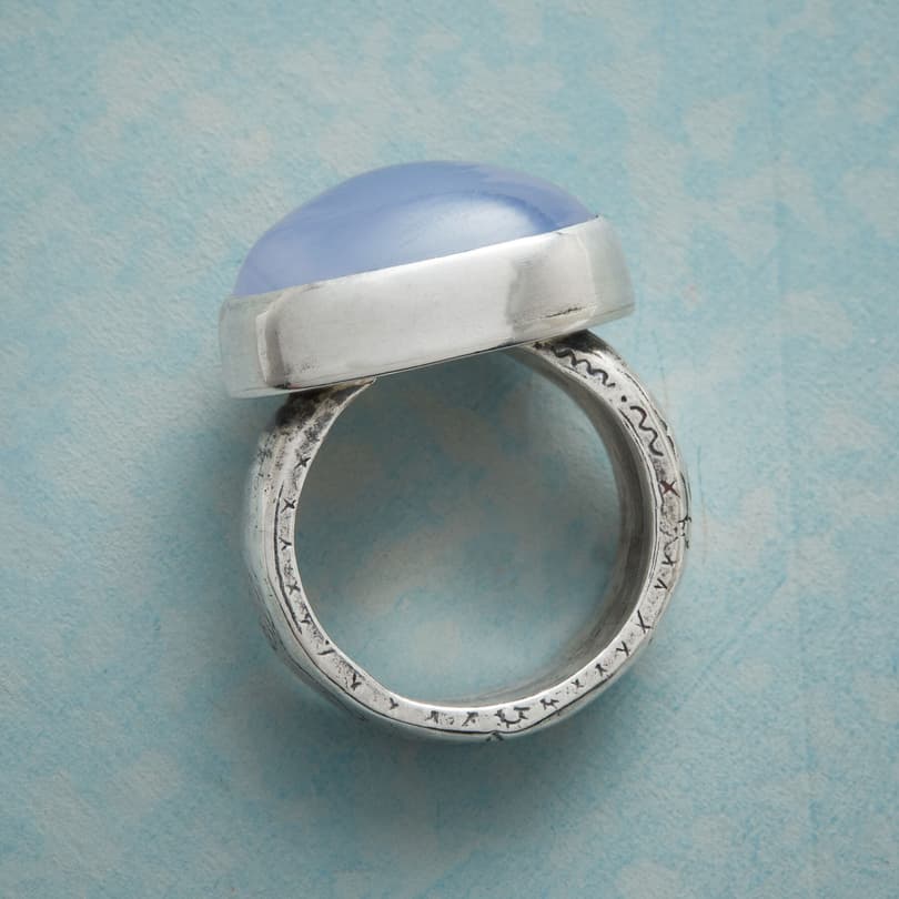 LILAC REVERIE RING view 3