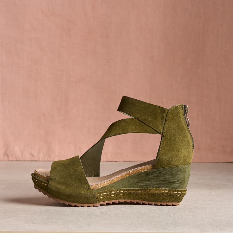 Davi Wedge Sandals View 22