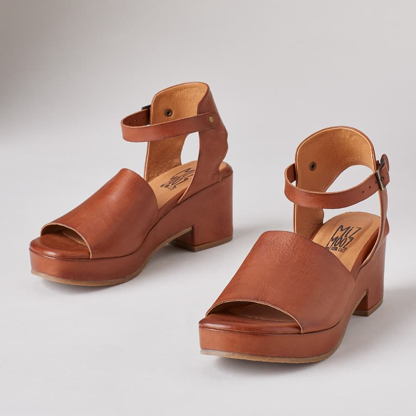 GIA SANDALS view 1