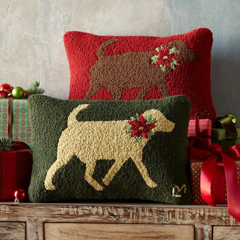 Yellow lab hot sale christmas pillow