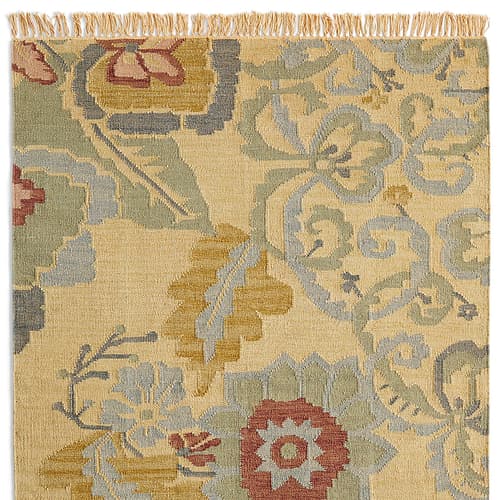 PASSION FLOWER KILIM RUG view 1