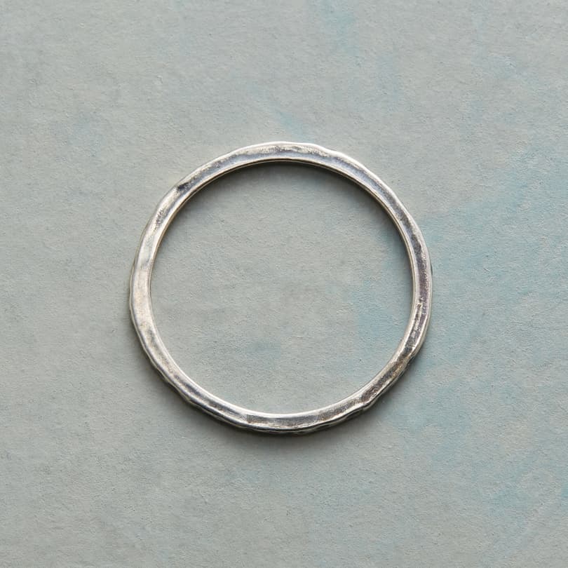 THREAD-THIN HAMMERED BAND RING view 1