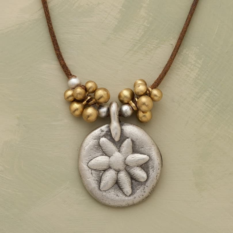 PRESSED FLOWER NECKLACE view 1