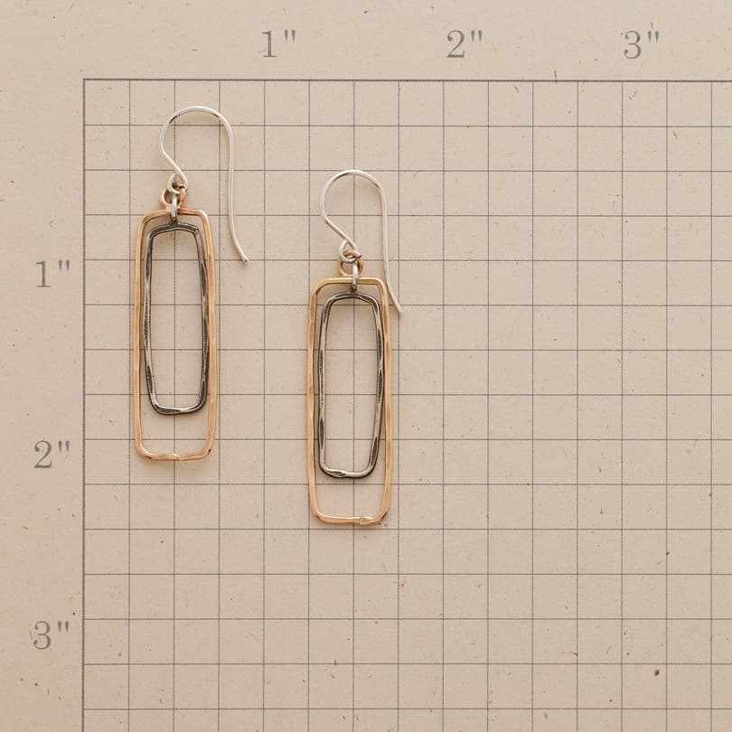 BOUNDARIES EARRINGS view 1