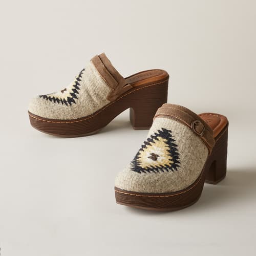 Born on sale womens clogs