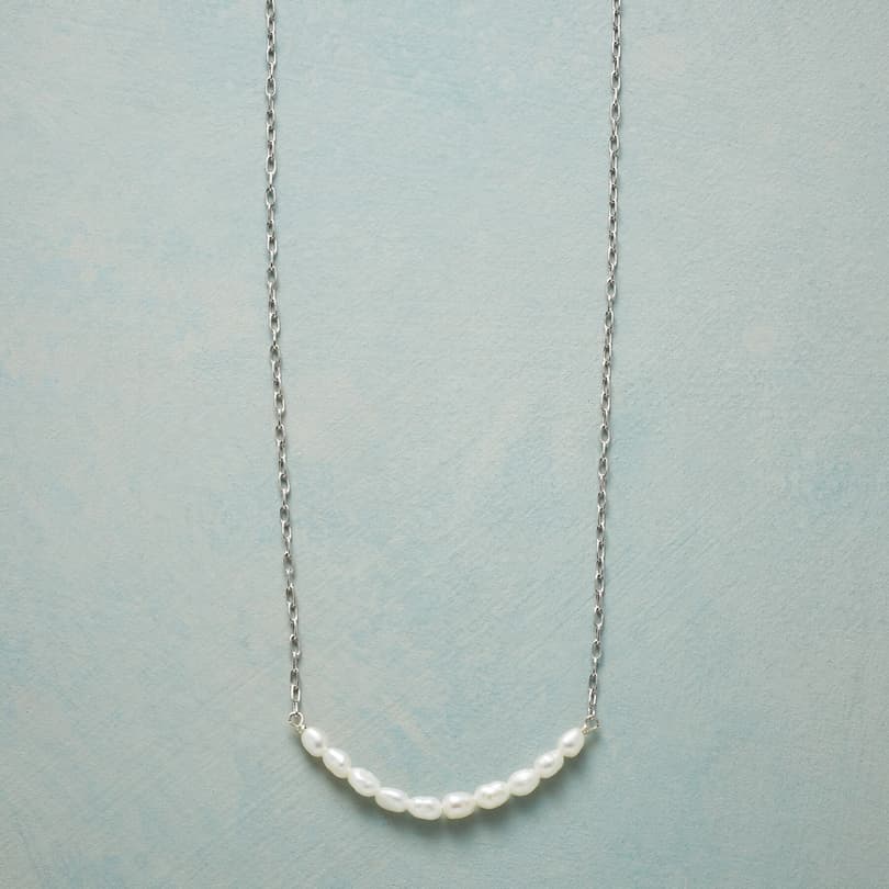 PEARLY WHITE NECKLACE view 1