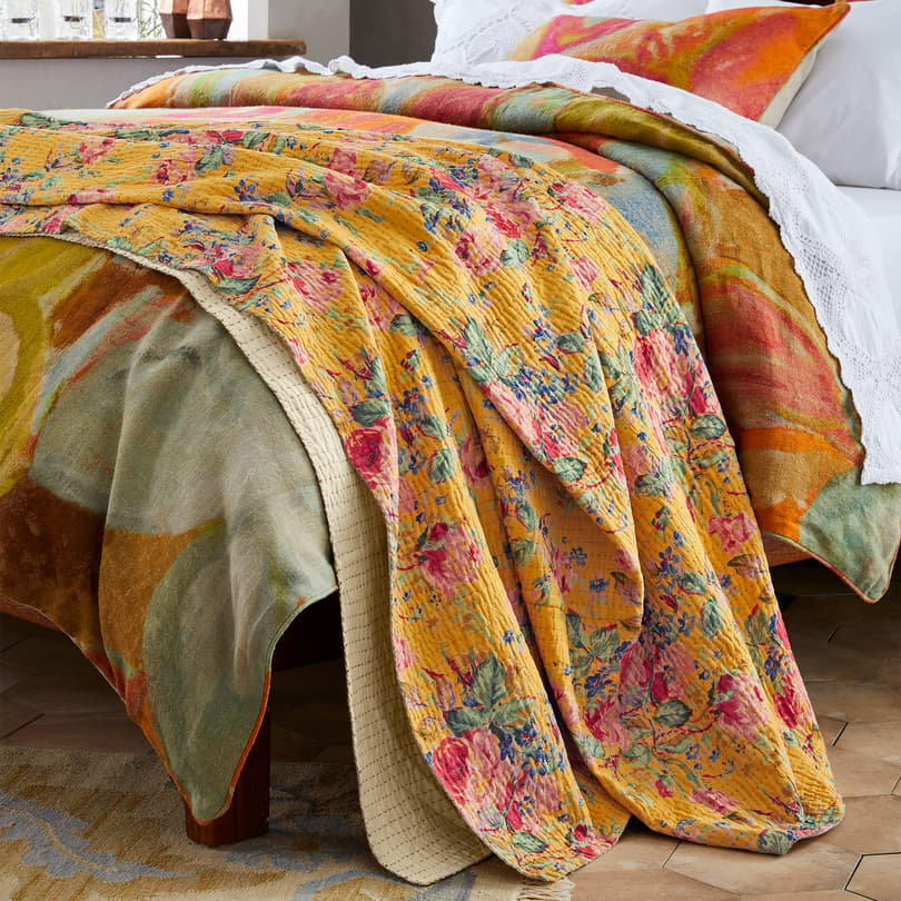 Selby Rose Lightweight Quilt View 4