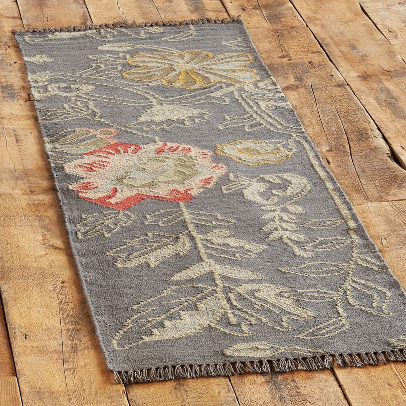 MOON GARDEN KILIM RUG view 2