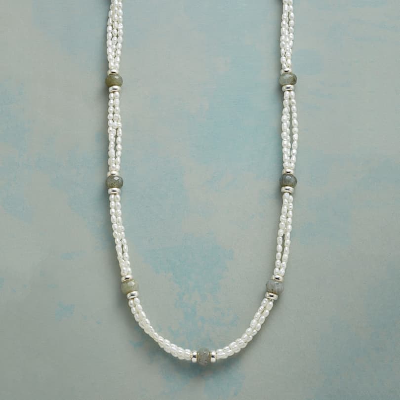 TRIPLE VISION PEARL NECKLACE view 1