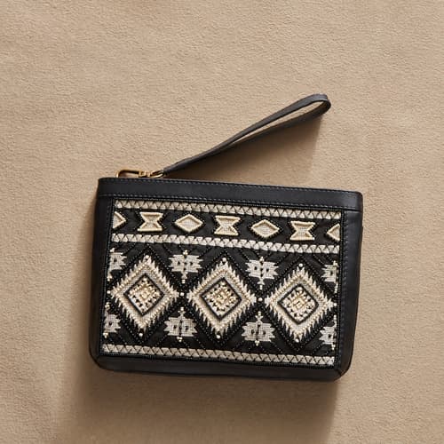 Chimbote Beaded Clutch