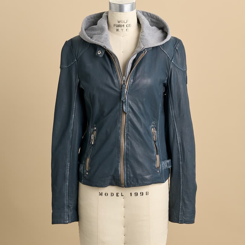 Finja Jacket View 3