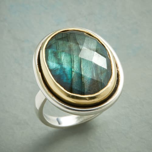 GRAND LABRADORITE RING view 1