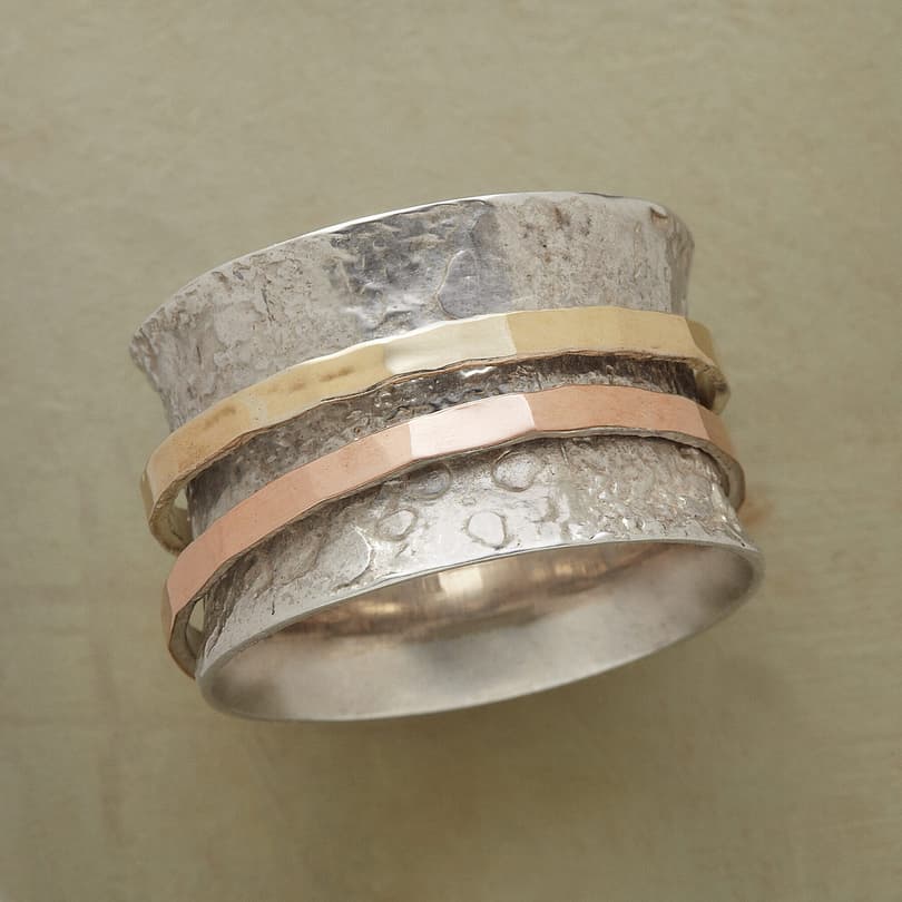 STUCCO SPINNER RING view 1