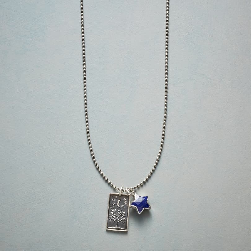 STARS IN THE SKY NECKLACE view 1
