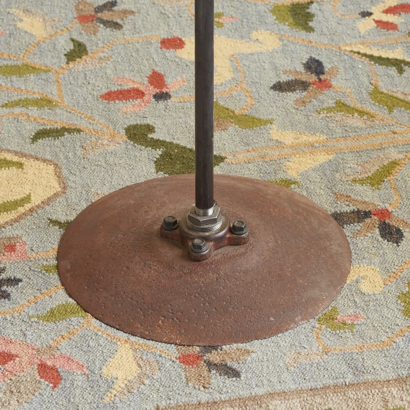 METCALF FLOOR LAMP view 3