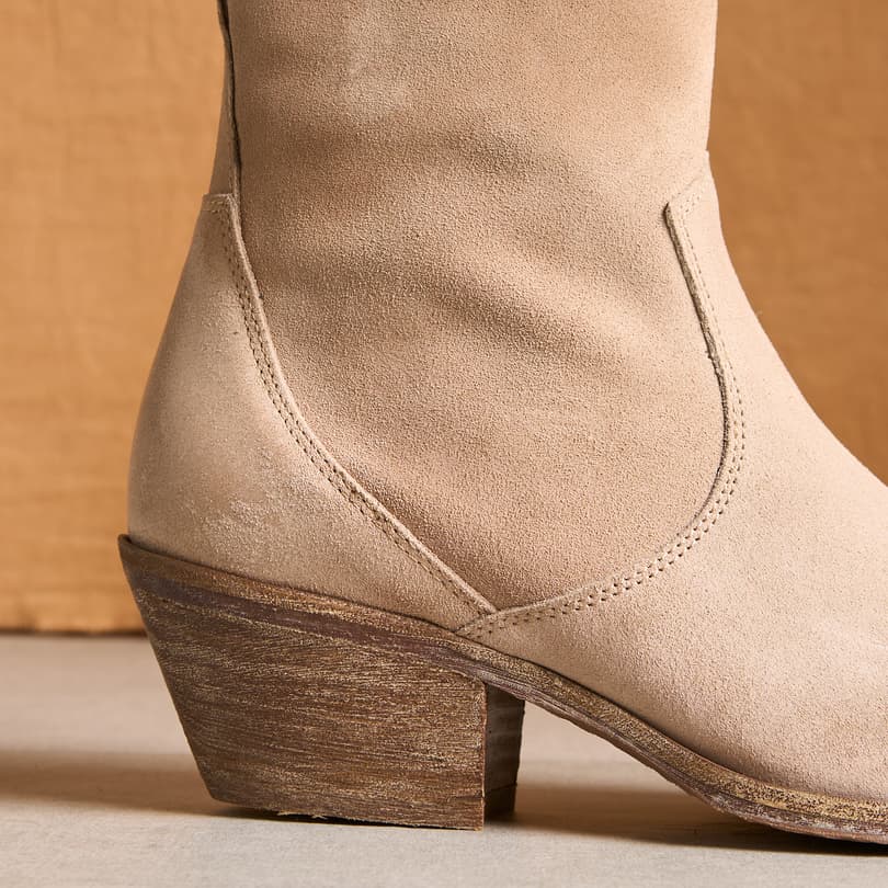 Sojourner Short Boots View 22
