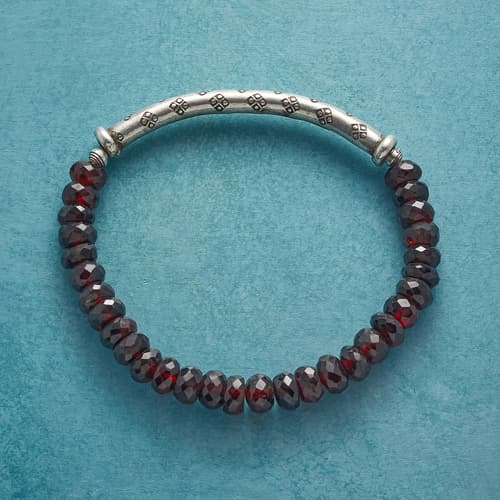 GARNET GENEROSITY BRACELET view 1