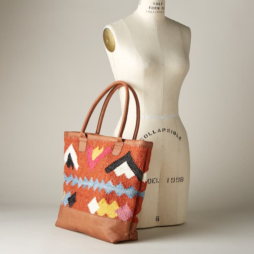 BRENNA WOVEN TOTE view 2